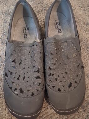 Jambu Gray Floral Cutout Slip-On Loafers